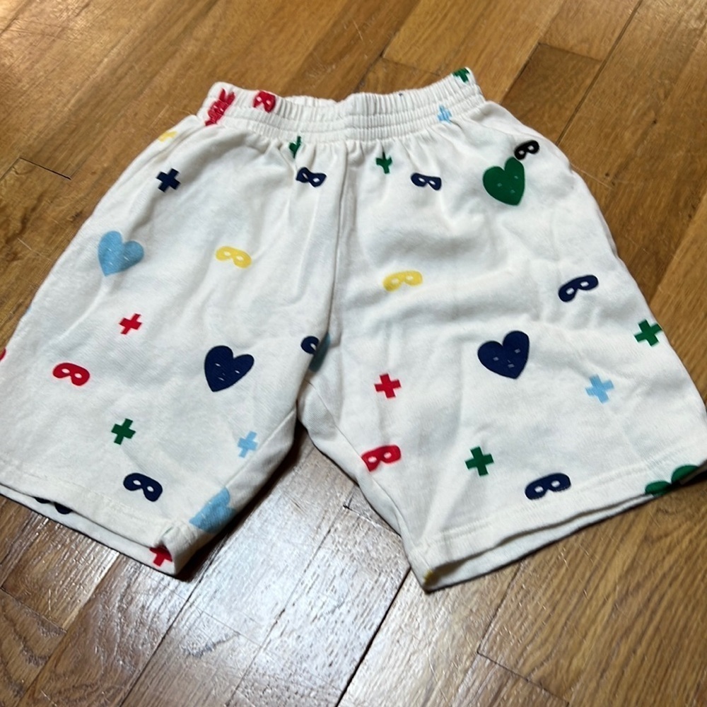 NWT Beau Loves Kid’s White Graphic Shorts Size 6-7y